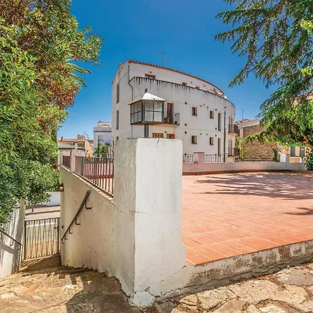 Дом отдыха 5 Bedroom Beautiful In *